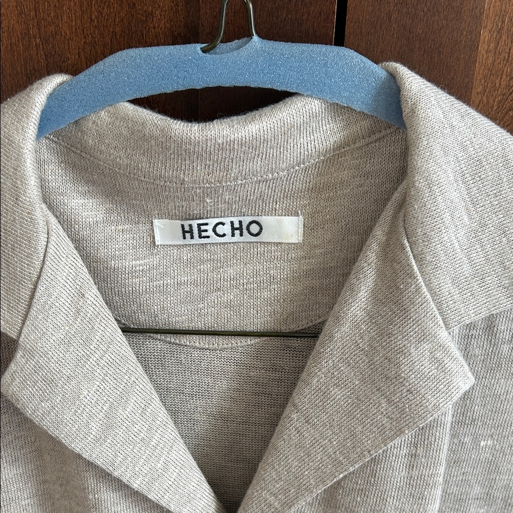 Hecho beige button-up linen shirt